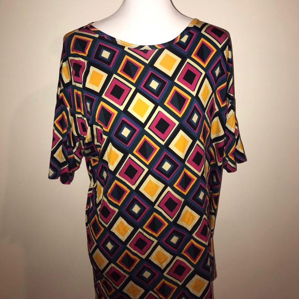 LulaRoe Irma Shirt, Size Small